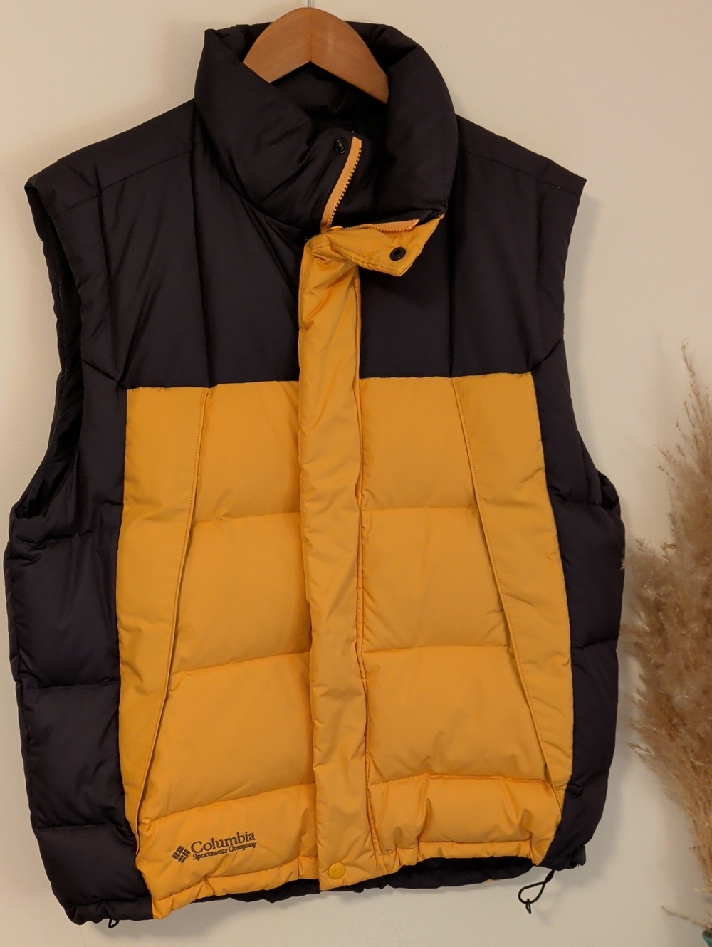 Columbia Men's Yellow and Black Puffer Vest